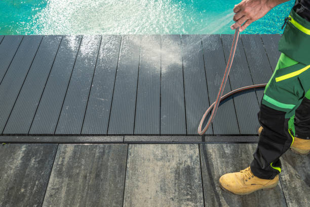 Best Commercial Building Pressure Washing  in New Holstein, WI