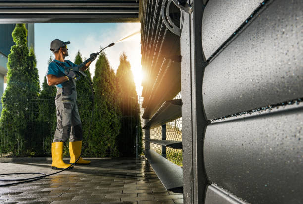 Best Local Pressure Washing Services  in New Holstein, WI